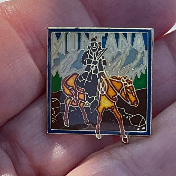 Vintage Vest Pin Montana Explorer Enameled - Picture 1 of 6